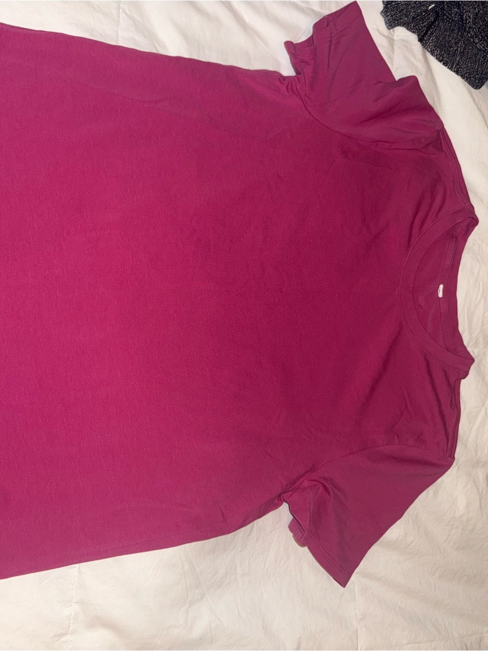 Men's Crew Neck T-Shirt - Magenta